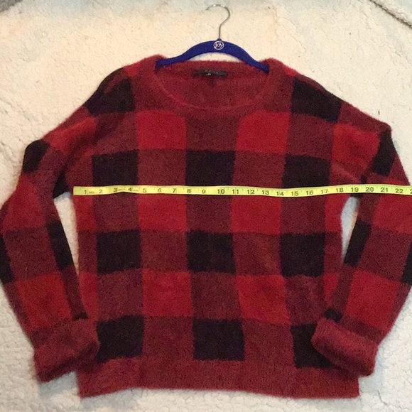 Cyrus 🎄fuzzy sweater size xs/s - Picture 5 of 7